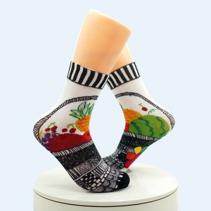 د چین لپاره د فابریکې قیمت Kksublimation & Printing Socks Custom Logo Sublimation 3D چاپ شوي خالي جرابې ډیجیټل چاپ ډیزاین ستاسو خپله جرابې