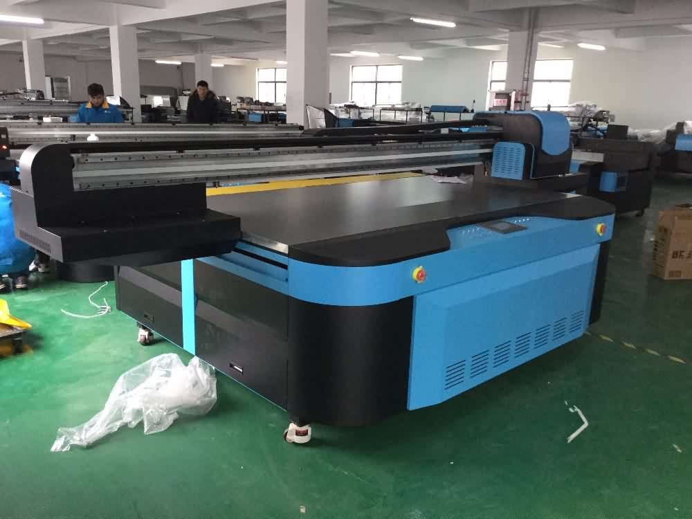 יצרן לסין 2.2 מ' מכונת הדפסה דיגיטלית בפורמט גדול מדפסת 3D טפט UV